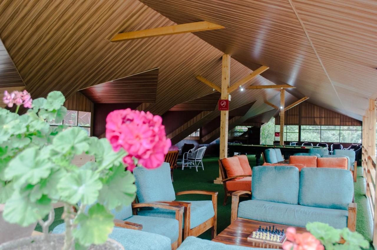 Oakwood Hamlet Resort Шимла Экстерьер фото