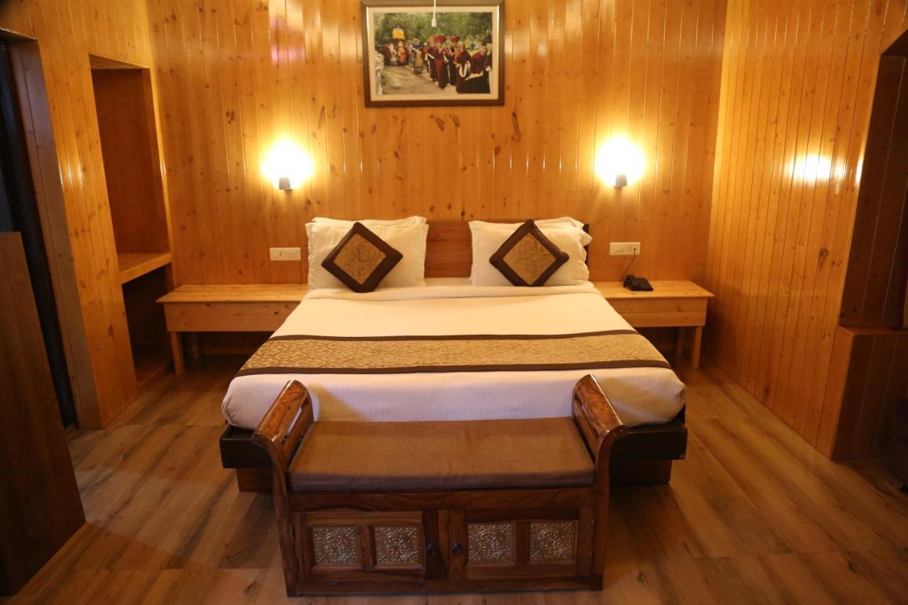 Oakwood Hamlet Resort Шимла Экстерьер фото