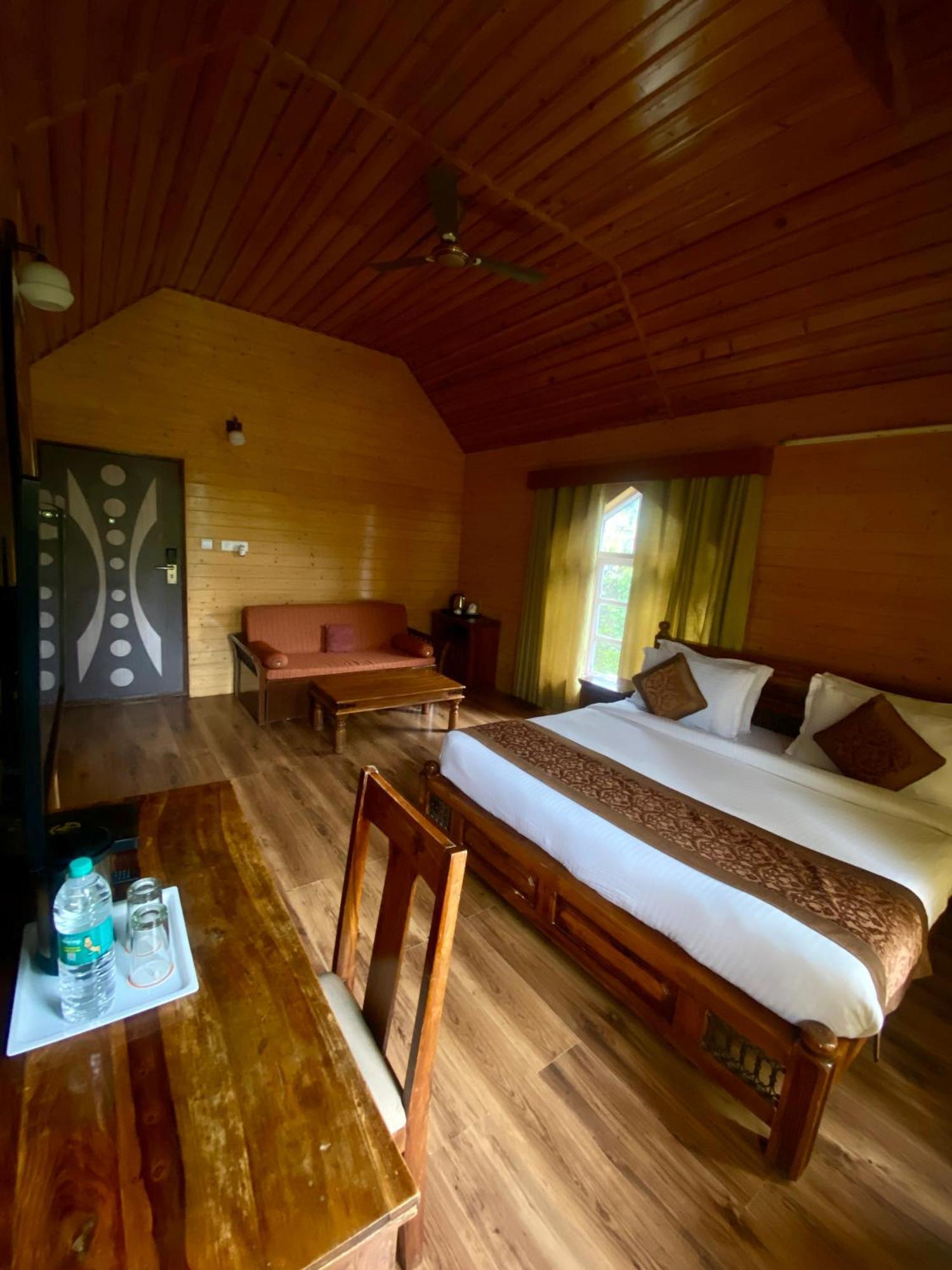 Oakwood Hamlet Resort Шимла Экстерьер фото