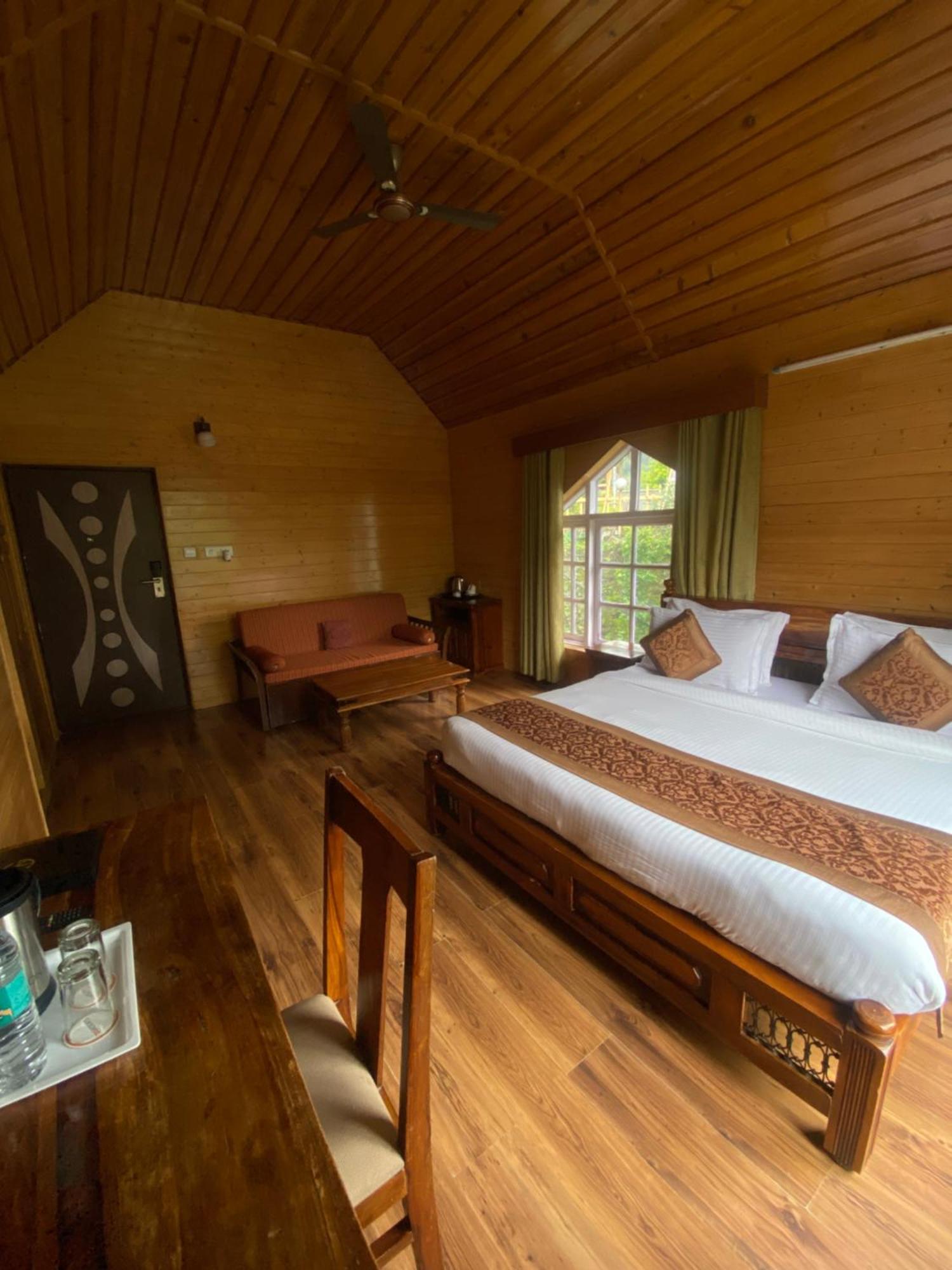 Oakwood Hamlet Resort Шимла Экстерьер фото