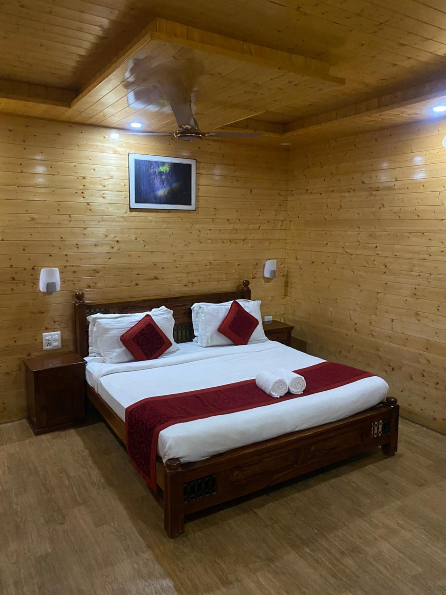 Oakwood Hamlet Resort Шимла Экстерьер фото