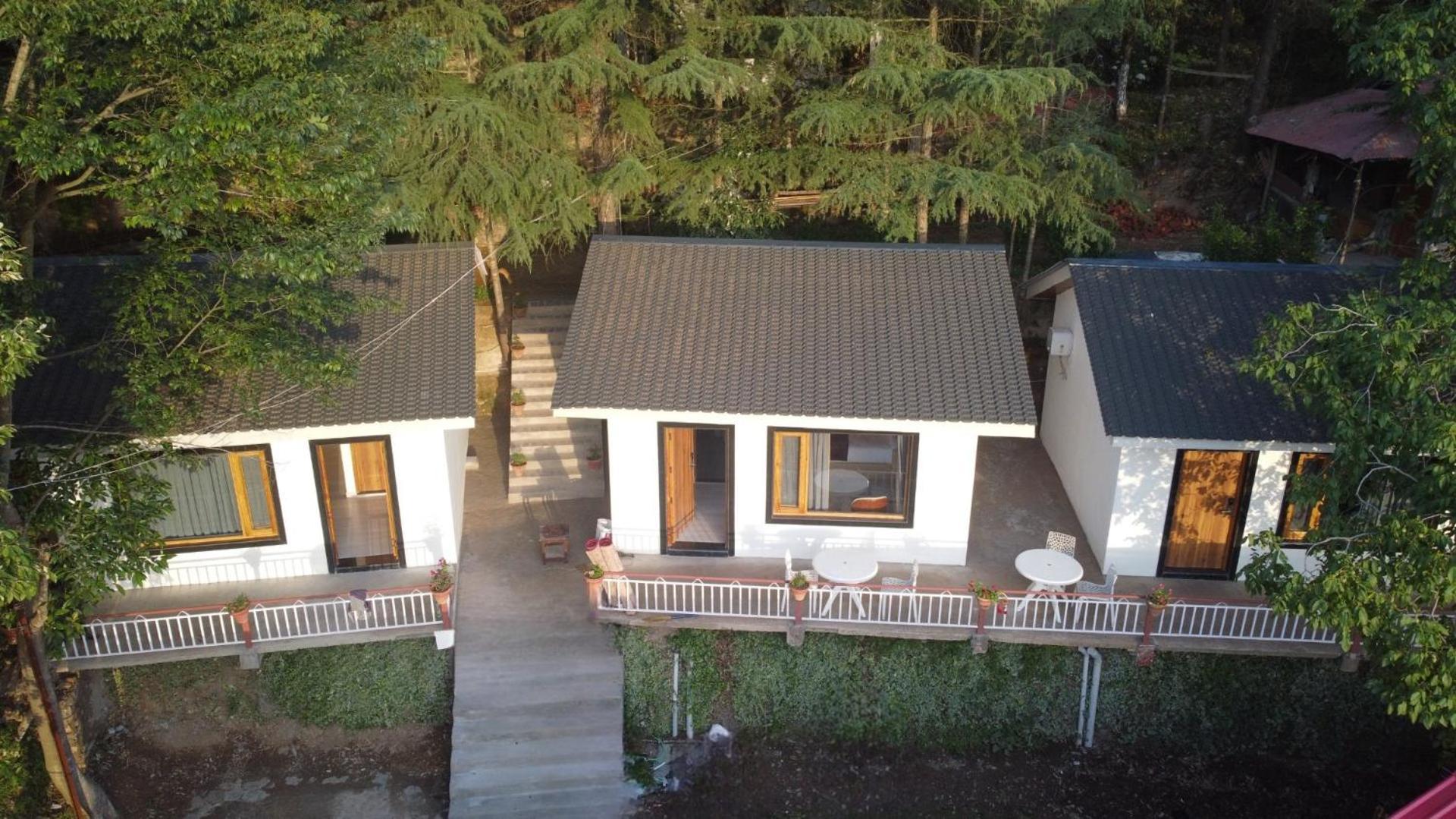 Oakwood Hamlet Resort Шимла Экстерьер фото